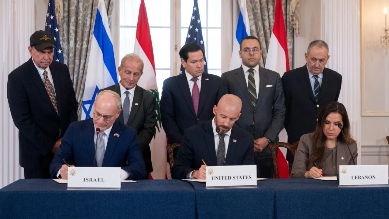 Israel y Líbano firman acuerdo marco con EEUU en un “primer paso” hacia la paz