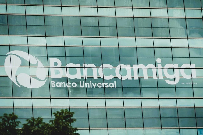 ¡Impulso financiero! Bancamiga dinamiza economía nacional con sólido repunte en soluciones de consumo y divisas - FOTO