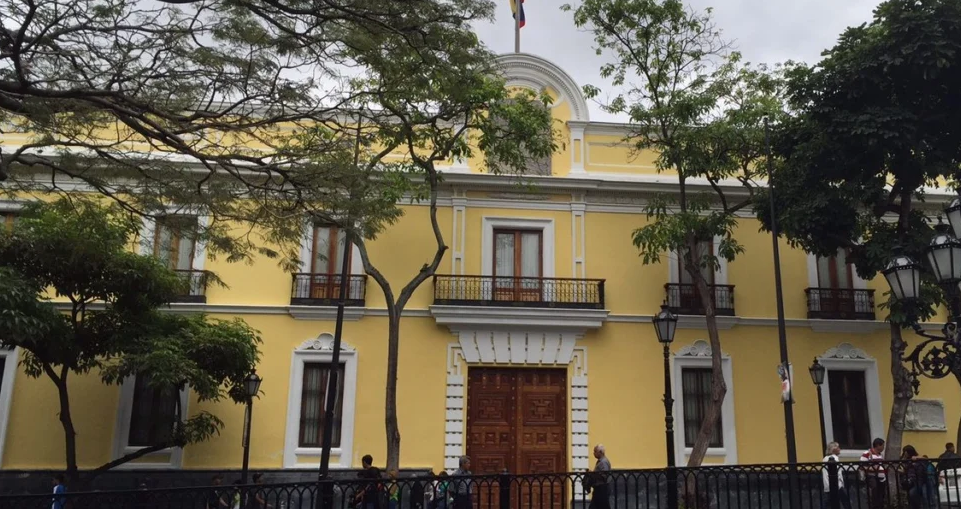 Venezuela y Perú inician proceso progresivo de reanudación de relaciones bilaterales